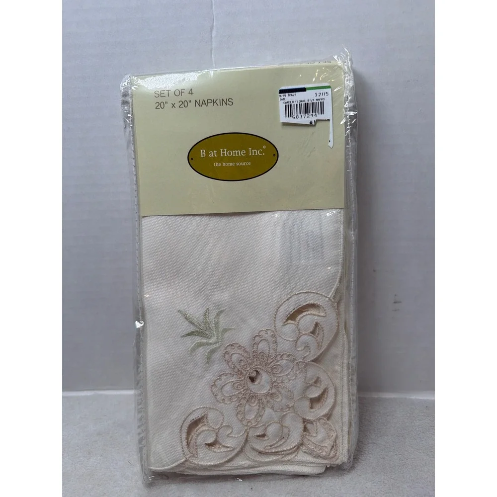B at Home Inc Napkins 20x20 Cream Garden Floral Embroidered Set of 4 NEW